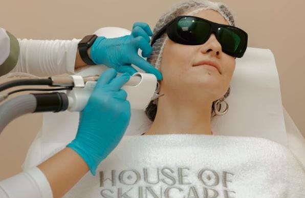 Read more about the article Tips Mencari Klinik Kecantikan Terdekat dan Harganya