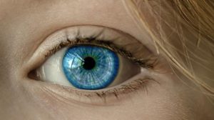 Read more about the article Operasi Kelopak Mata vs Sulam Double Eyelid