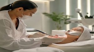 Read more about the article Facial Treatment: Urutan Aman Sesuai Masalah Kulit