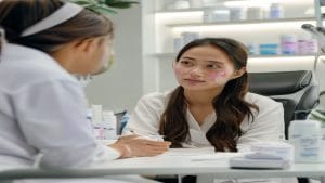 Read more about the article Saat Jerawat Kambuh: Cara Memilih Klinik Kecantikan