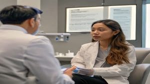 Read more about the article Klinik Kecantikan Terdekat: Fakta Izin, Dokter, dan Risiko